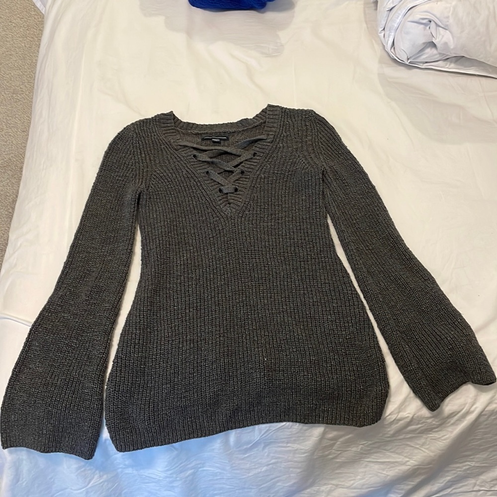 Grey long sleeved sweater